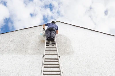 Peinture extérieure à Lamanon — façades et ravalement